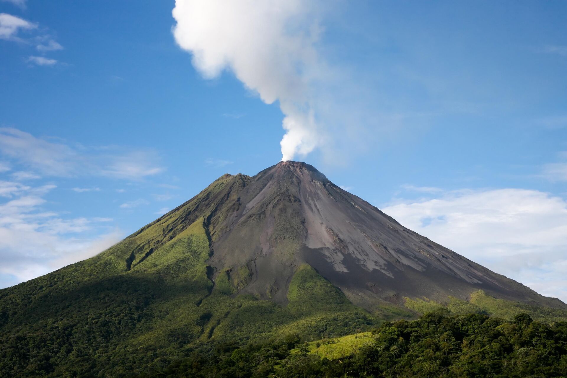 Unveiling Arenal